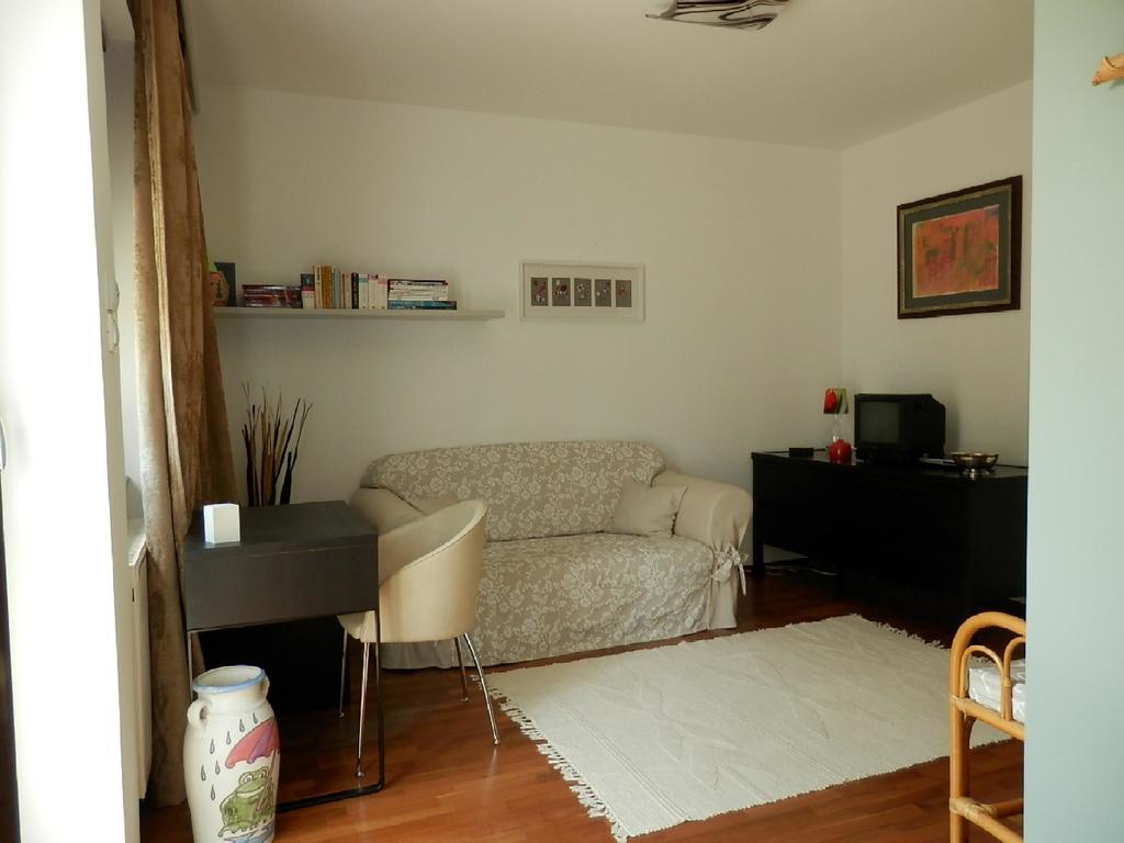 Csiki Apartman Budaörs Pokoj fotografie