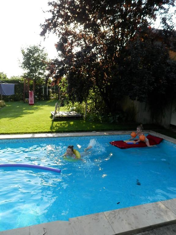 Csiki Apartman Budaörs Pokoj fotografie